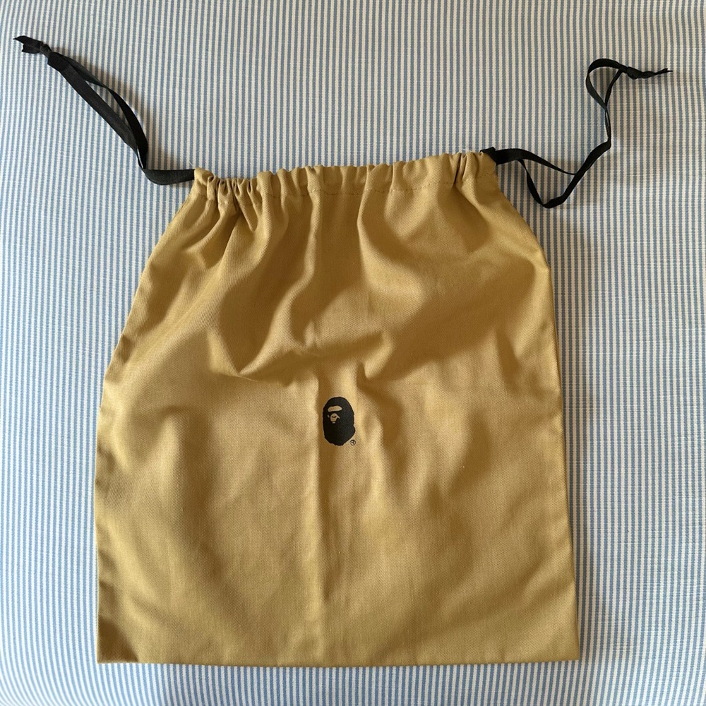 BAPE Drawstring Bag - Picture 3 of 6